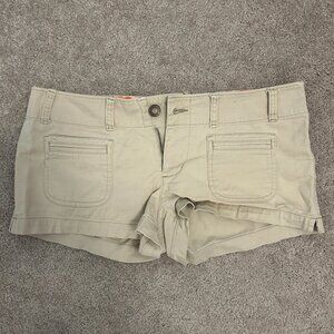 American Eagle Stretch Shorts – Khaki | Size 4